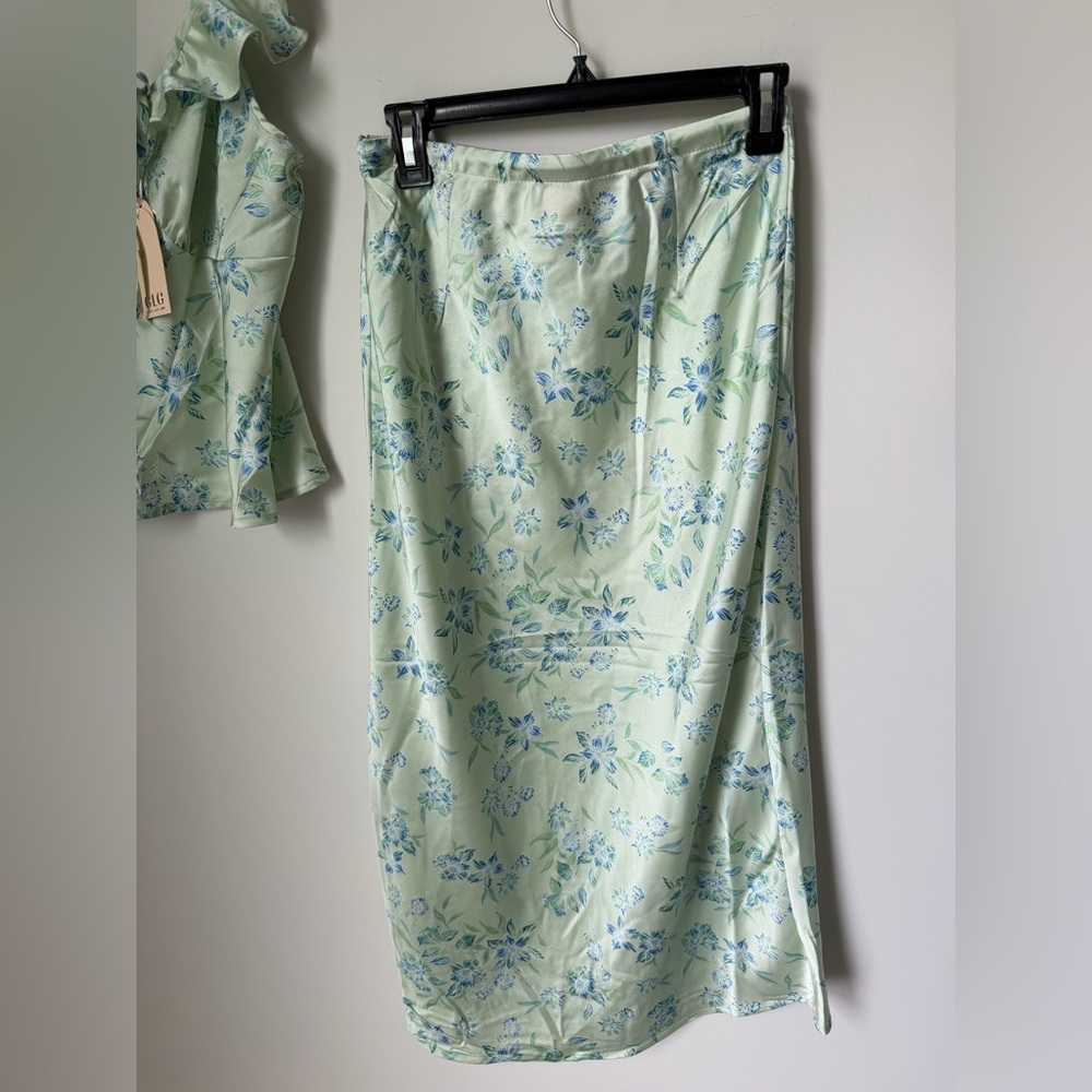 Good Luck Gem Green Floral Ruffle tank
Top and Midi slip Skirt two piece set - Picture 6 of 8